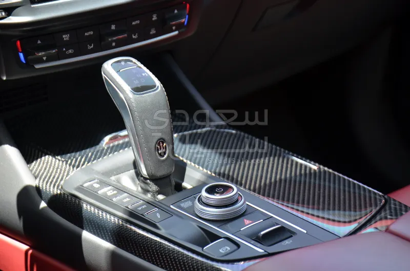 2022 مازيراتي ليفانتي مودينا