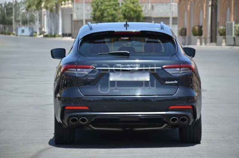 2022 مازيراتي ليفانتي مودينا