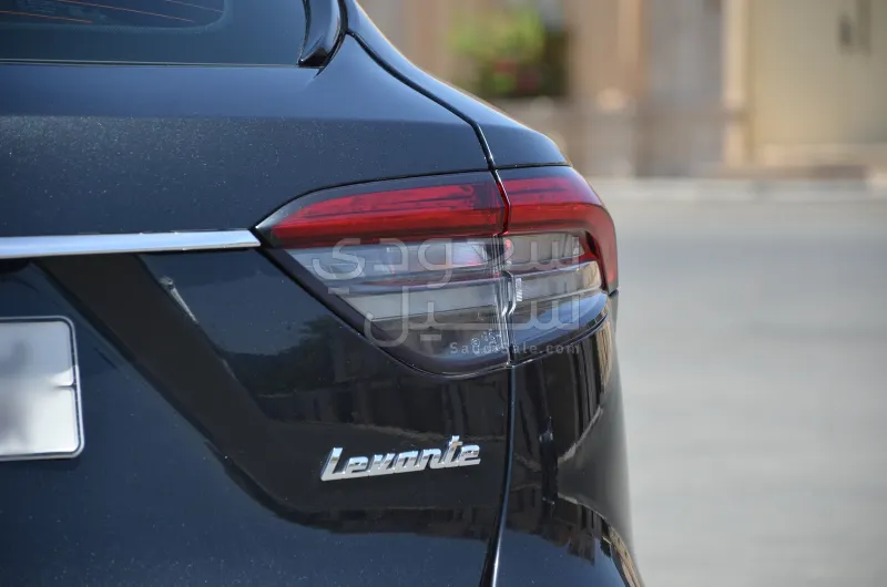 2022 مازيراتي ليفانتي مودينا