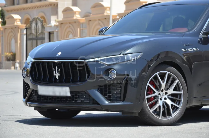 2022 مازيراتي ليفانتي مودينا