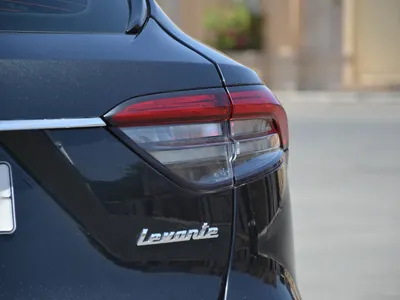 2022 مازيراتي ليفانتي مودينا