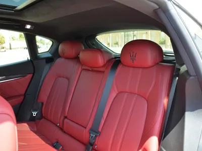 2022 مازيراتي ليفانتي مودينا