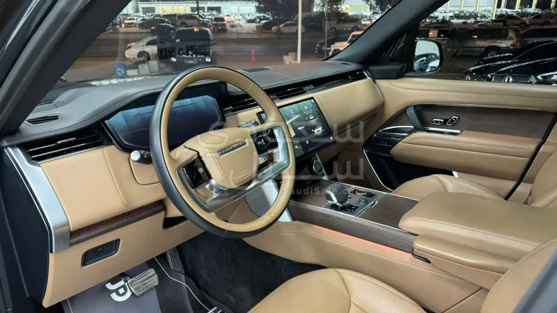 2023 لاند روفر رينج روفر فوج اس اي