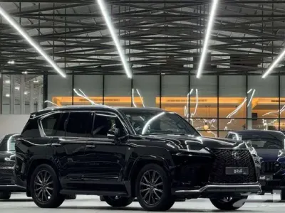 2022 لكزس إل إكس 600 إف