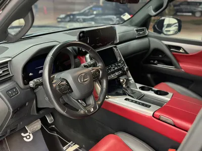 2022 لكزس إل إكس 600 إف