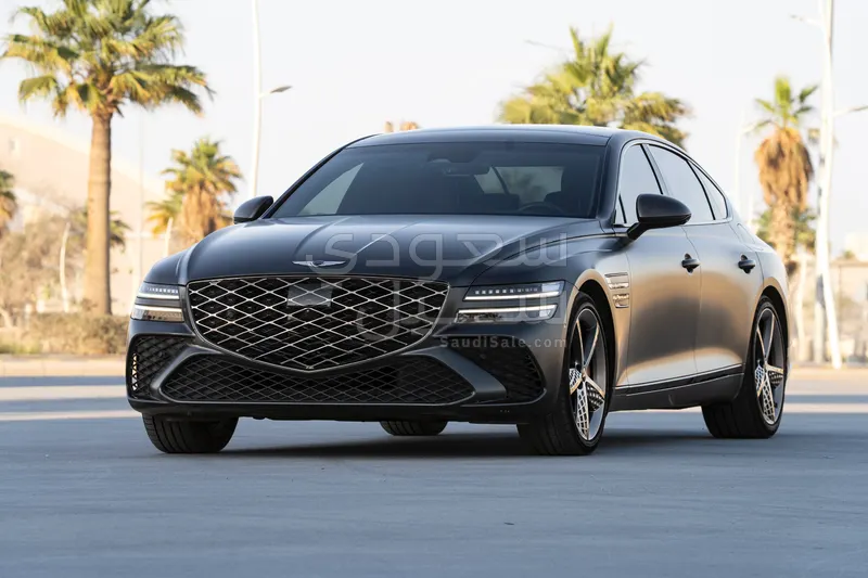 2025 جينيسيس جي 80 رويال