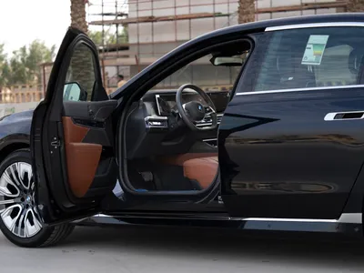 2026 بي ام دبليو الفئة السابعة 735 إل أي