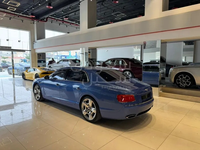 2015 بنتلي كونتيننتل فلاينج سبير