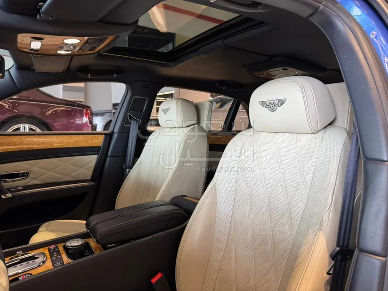 2015 بنتلي كونتيننتل فلاينج سبير