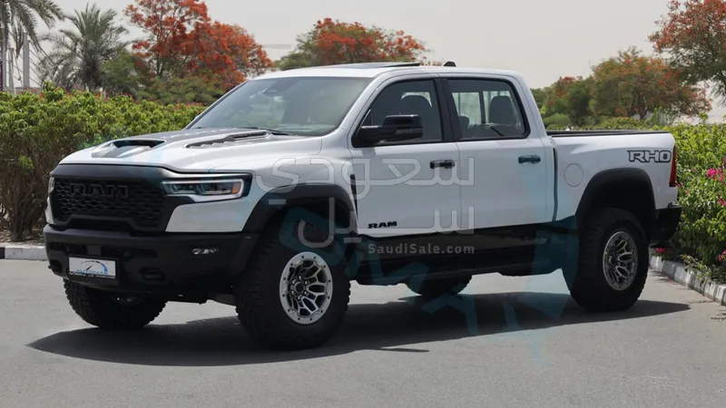 2025 دودج رام تي ار اكس