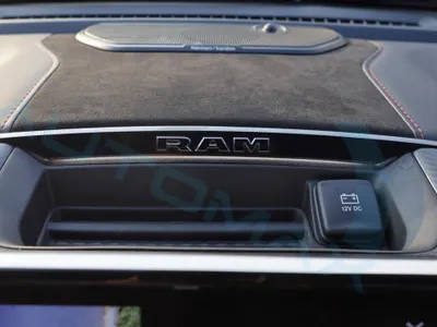 2025 دودج رام تي ار اكس