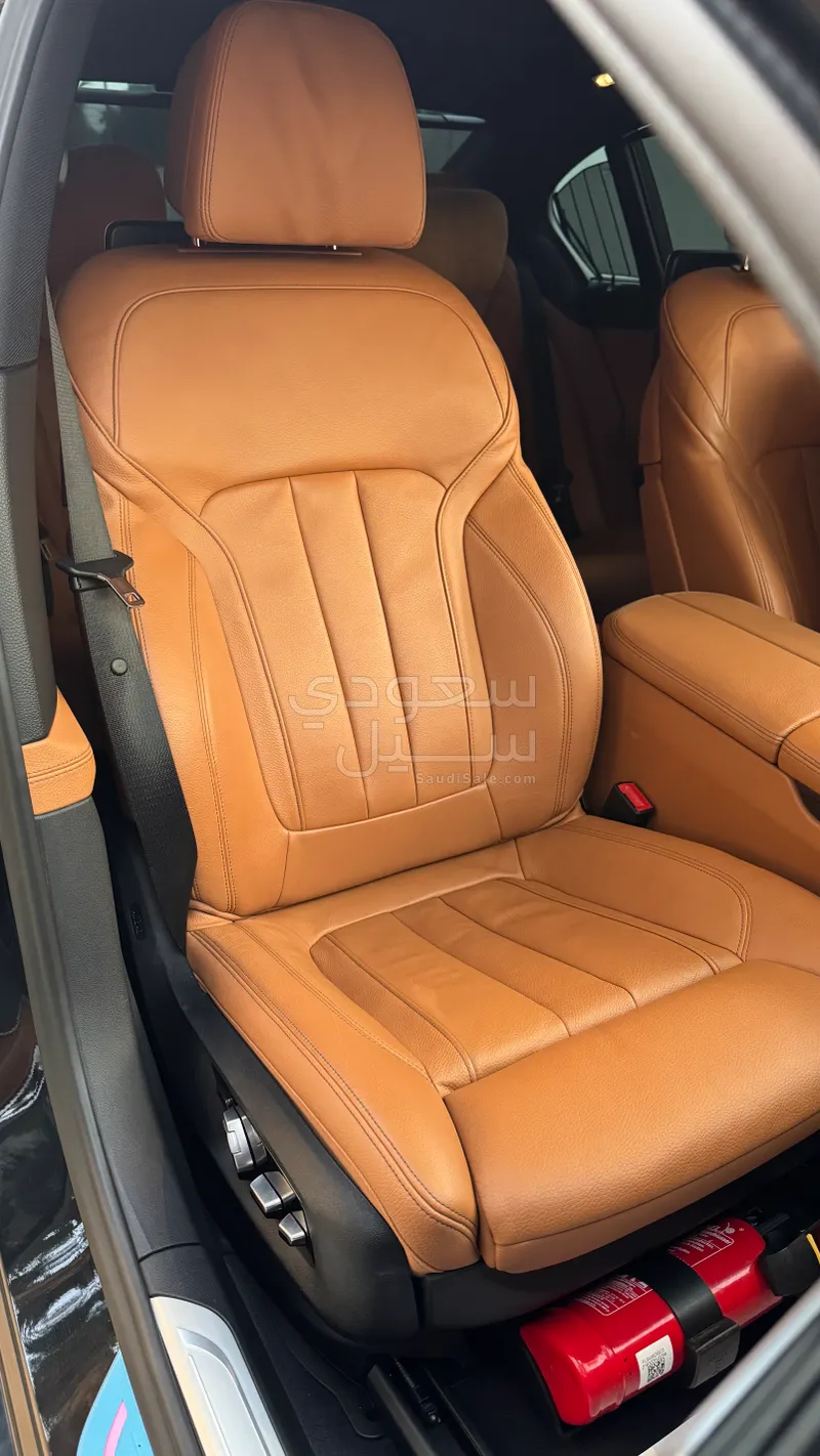 2022 بي ام دبليو الفئة السابعة 730 إل أي