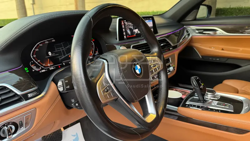 2022 بي ام دبليو الفئة السابعة 730 إل أي