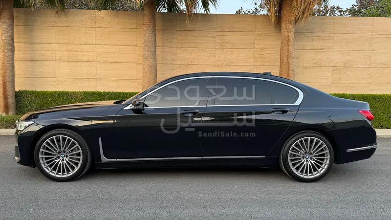 2022 بي ام دبليو الفئة السابعة 730 إل أي