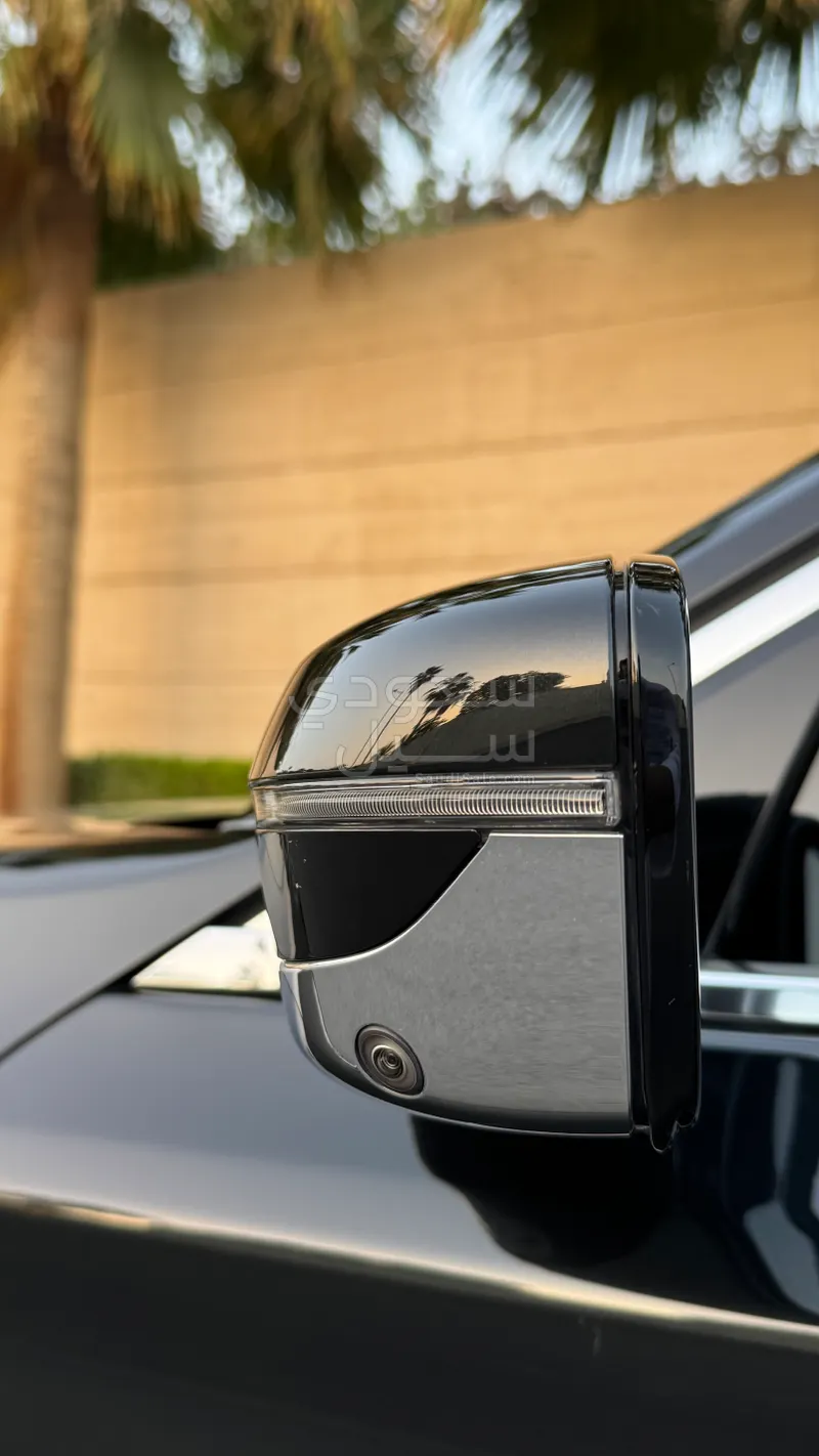 2022 بي ام دبليو الفئة السابعة 730 إل أي