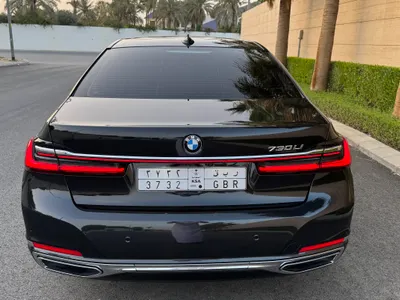 2022 بي ام دبليو الفئة السابعة 730 إل أي