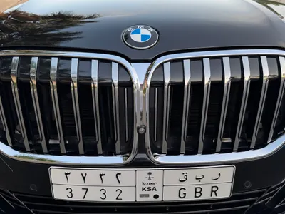 2022 بي ام دبليو الفئة السابعة 730 إل أي