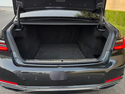 2022 بي ام دبليو الفئة السابعة 730 إل أي