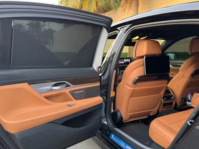 2022 بي ام دبليو الفئة السابعة 730 إل أي