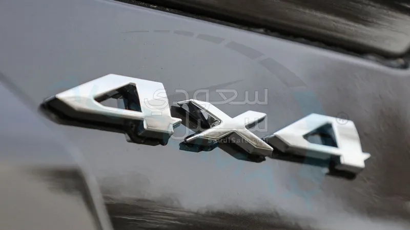 2025 جييب جراند شيروكي ليمتد بلس