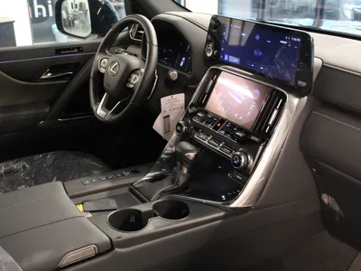 2025 لكزس إل إكس 600 اوف رود