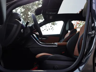 2026 مرسيدس - بنز سي 200 أي إم جي