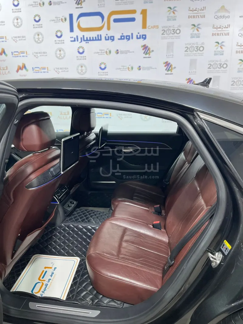 2019 اودي اي 8 ال 55تي اف اس أي