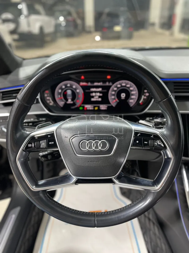 2019 اودي اي 8 ال 55تي اف اس أي