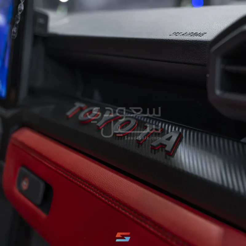 2024 تويوتا تاكوما تي ار دي