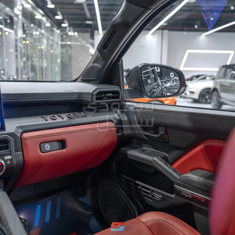 2024 تويوتا تاكوما تي ار دي