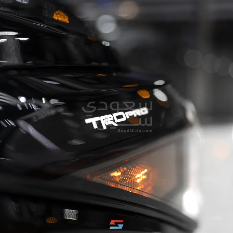 2024 تويوتا تاكوما تي ار دي