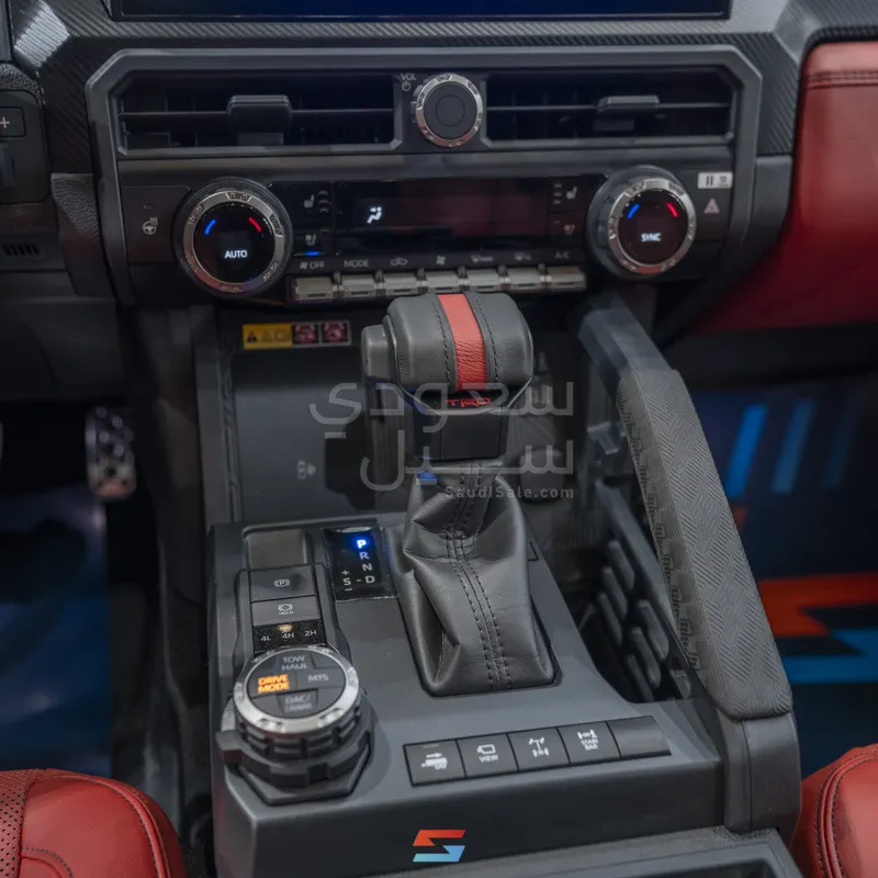 2024 تويوتا تاكوما تي ار دي