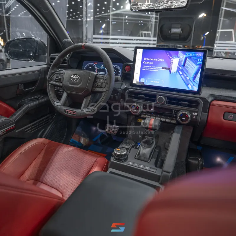 2024 تويوتا تاكوما تي ار دي