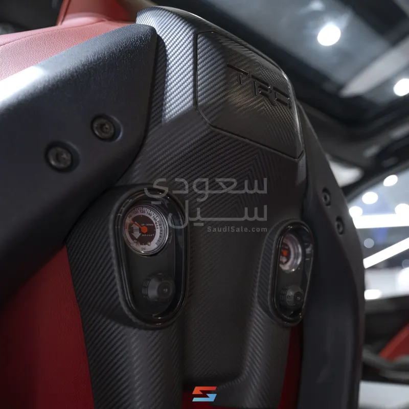 2024 تويوتا تاكوما تي ار دي