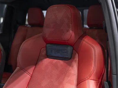 2024 تويوتا تاكوما تي ار دي