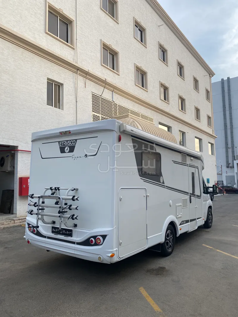 2022 فيات دوكاتو