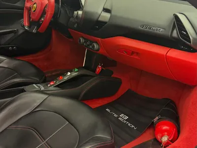 2016 فيراري 488 جي تي بي