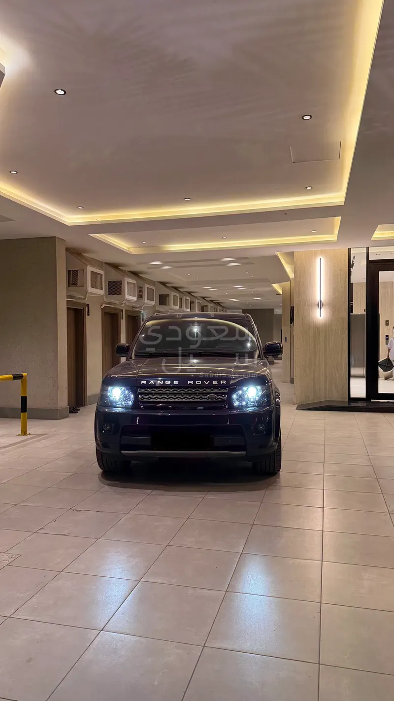 2013 لاند روفر رينج روفر سبورت اتش اس اي