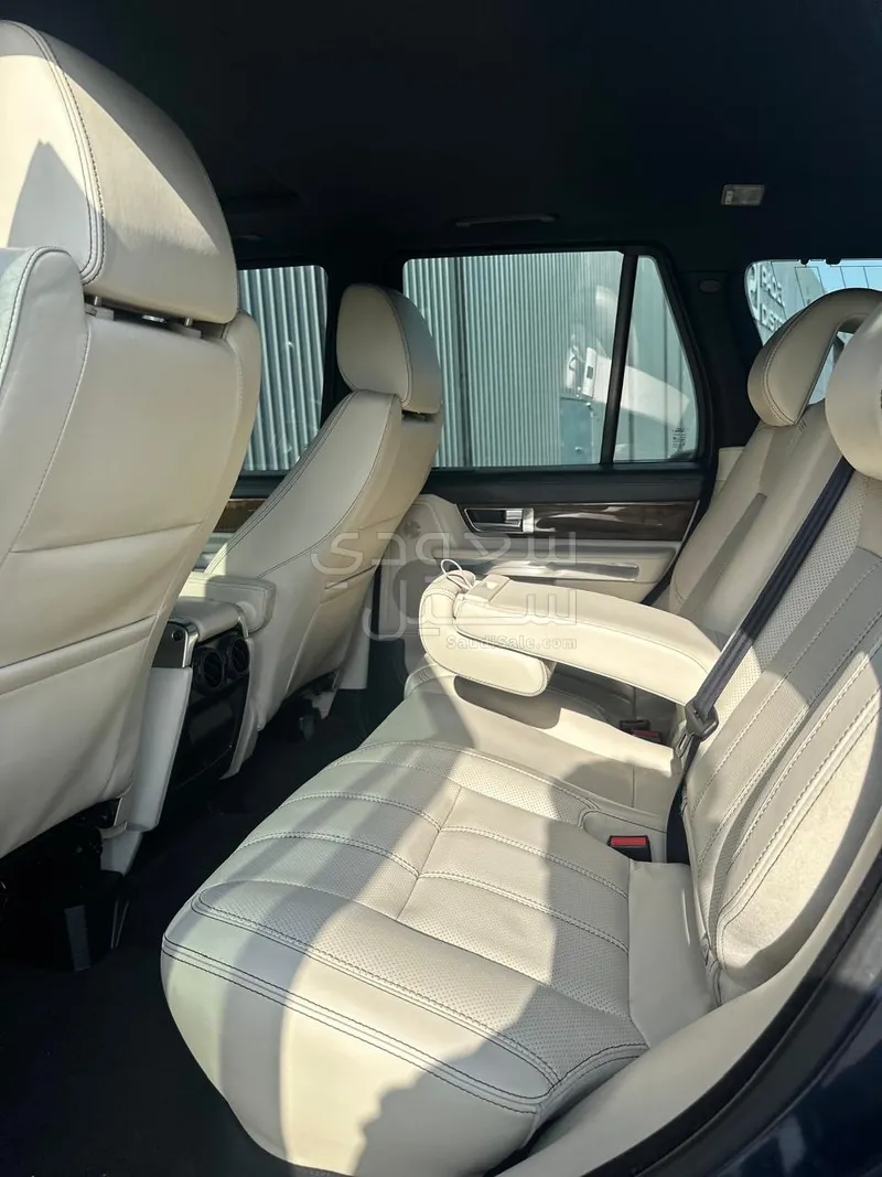 2013 لاند روفر رينج روفر سبورت اتش اس اي