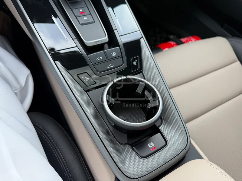 2025 بورش 911 كاريرا