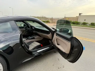 2025 بورش 911 كاريرا