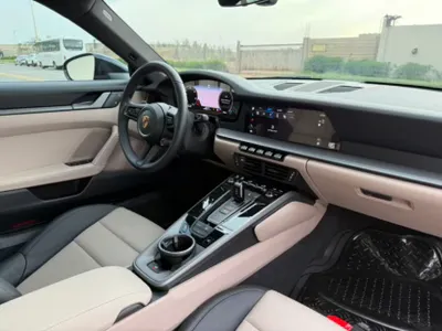 2025 بورش 911 كاريرا