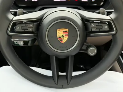 2025 بورش 911 كاريرا