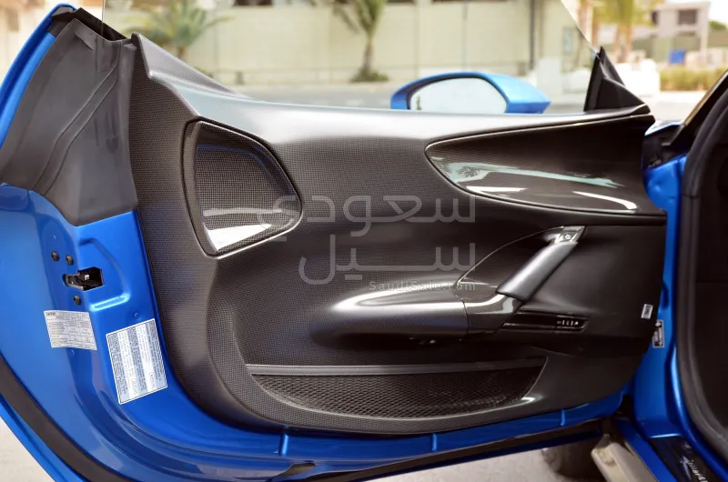 2020 فيراري اس اف 90 سترادالي