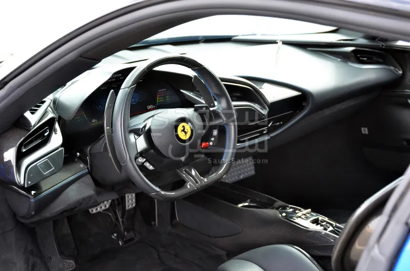 2020 فيراري اس اف 90 سترادالي