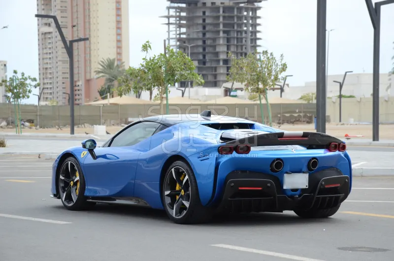 2020 فيراري اس اف 90 سترادالي