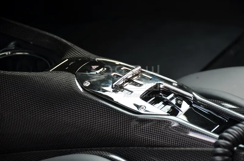 2020 فيراري اس اف 90 سترادالي