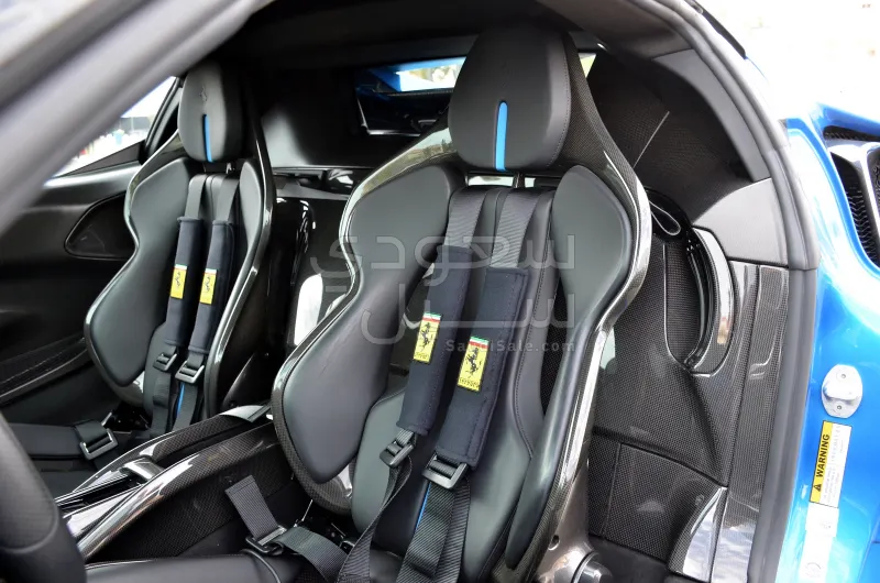 2020 فيراري اس اف 90 سترادالي