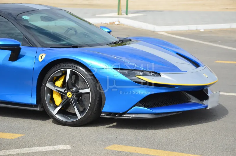 2020 فيراري اس اف 90 سترادالي