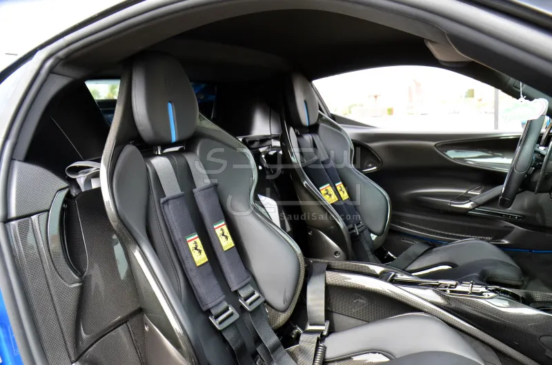 2020 فيراري اس اف 90 سترادالي